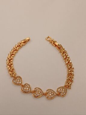 NEW! 18K Gold Plated Elegant Heart Pavé Bracelet Extends 6.75"-7.5" Pretty Bird